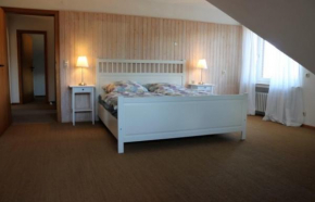 Гостиница Ferienwohnung Hämelschenburg  Эммерталь